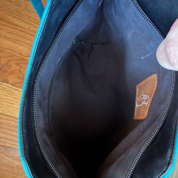 Floral Embroidered Blue Tote Bag - Picture 6 of 8